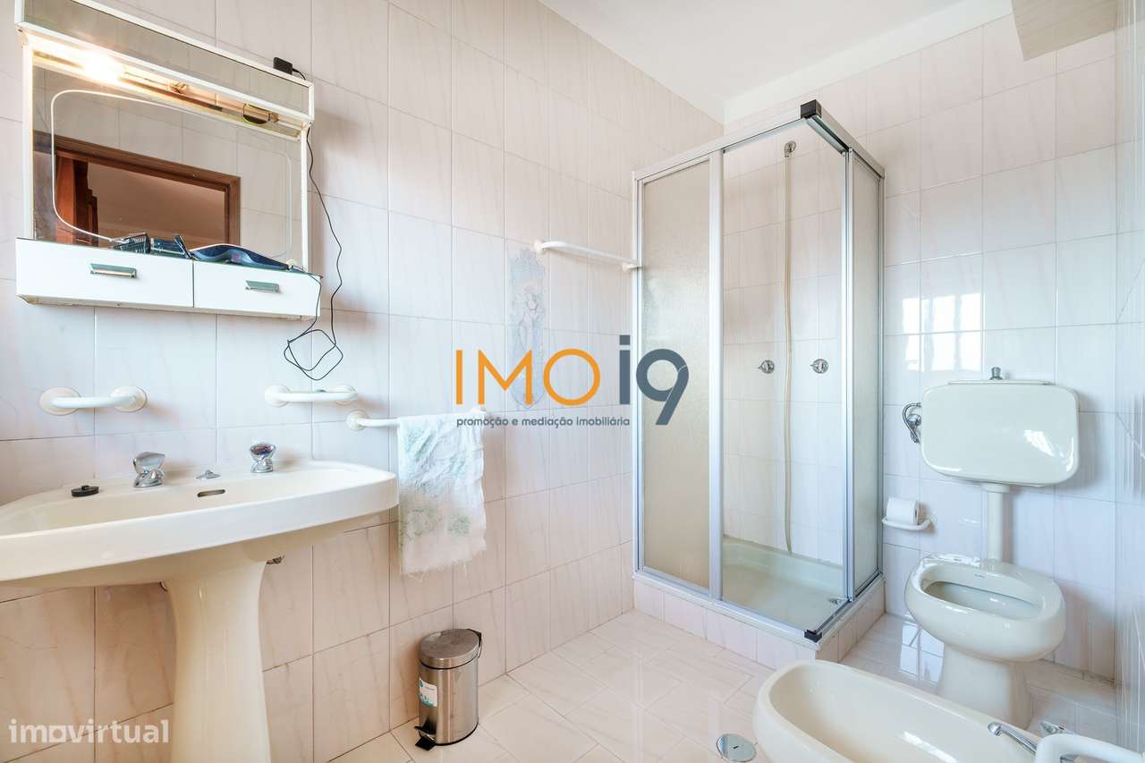 Apartamento T3 com vista para o Santuário - Fátima-21