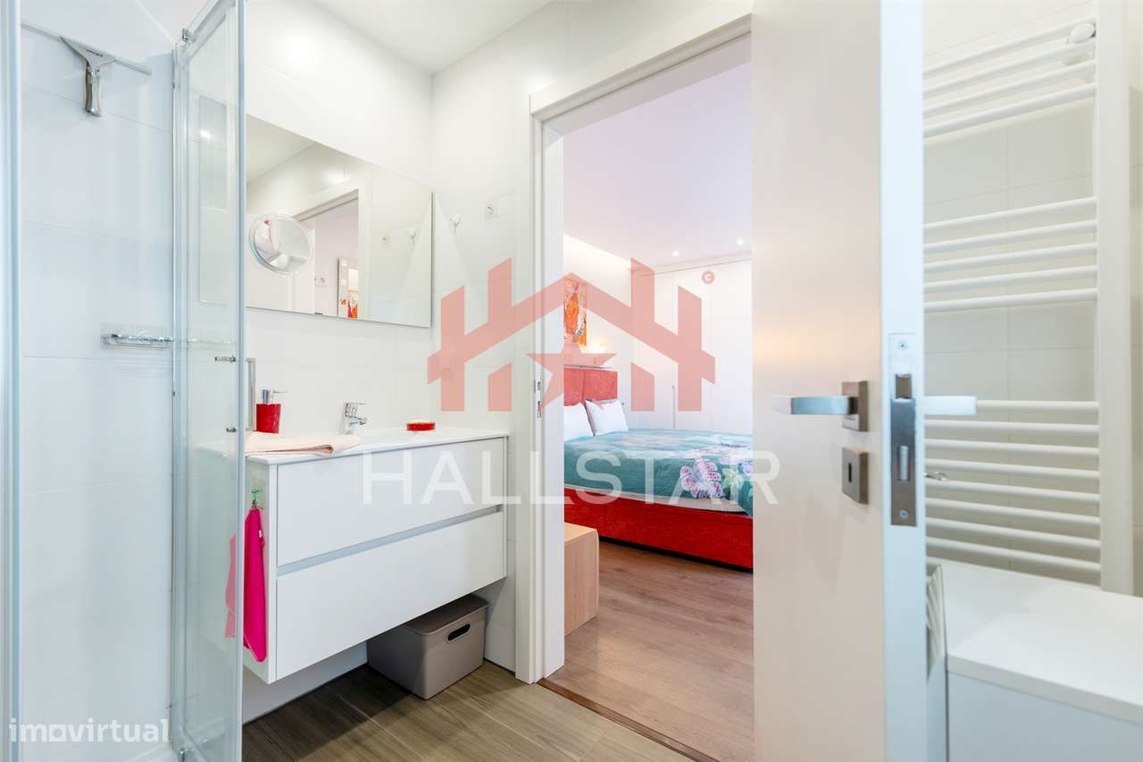 Moradia T4 / Jardim e Garagem / Cela-25