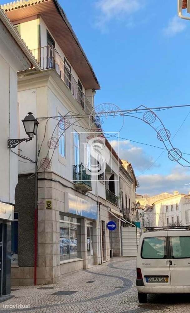 Prédio para Investimento no Coração de Torres Novas - Grande imagem: 2/8