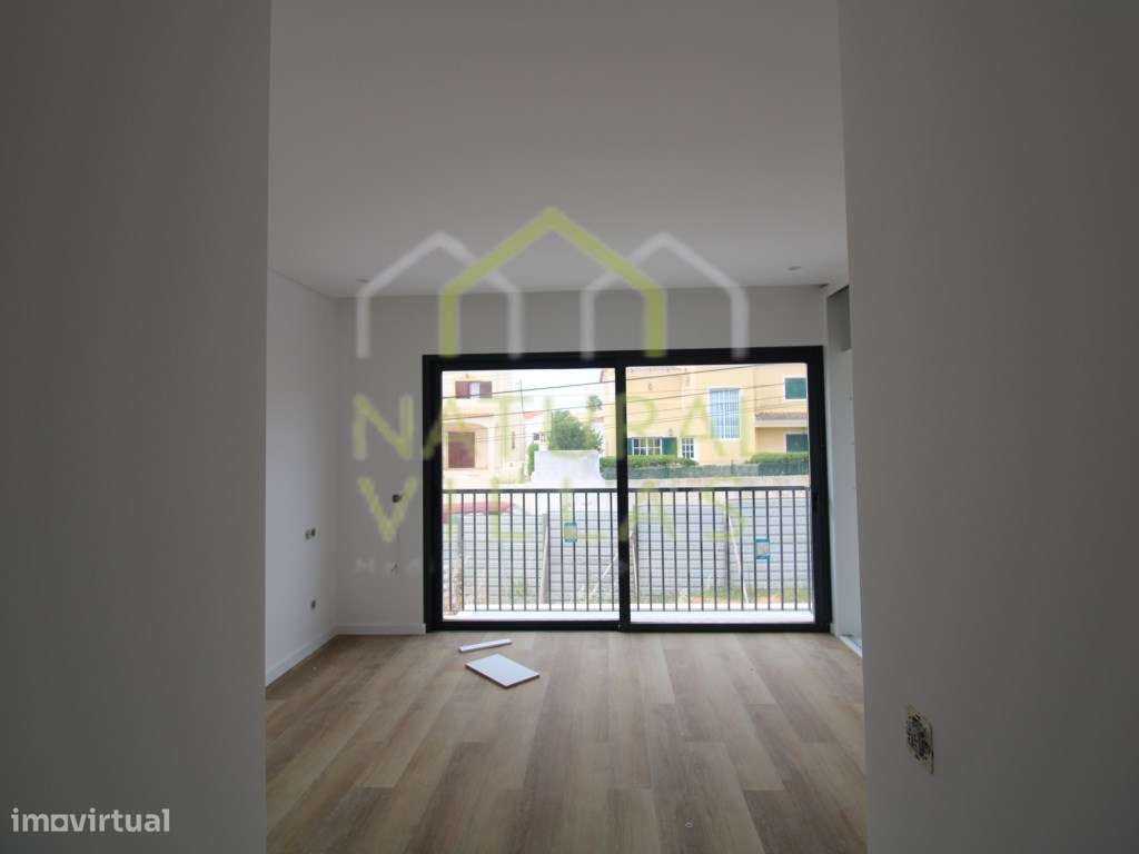 Moradia T3 em Construção, Armação de Pêra-8