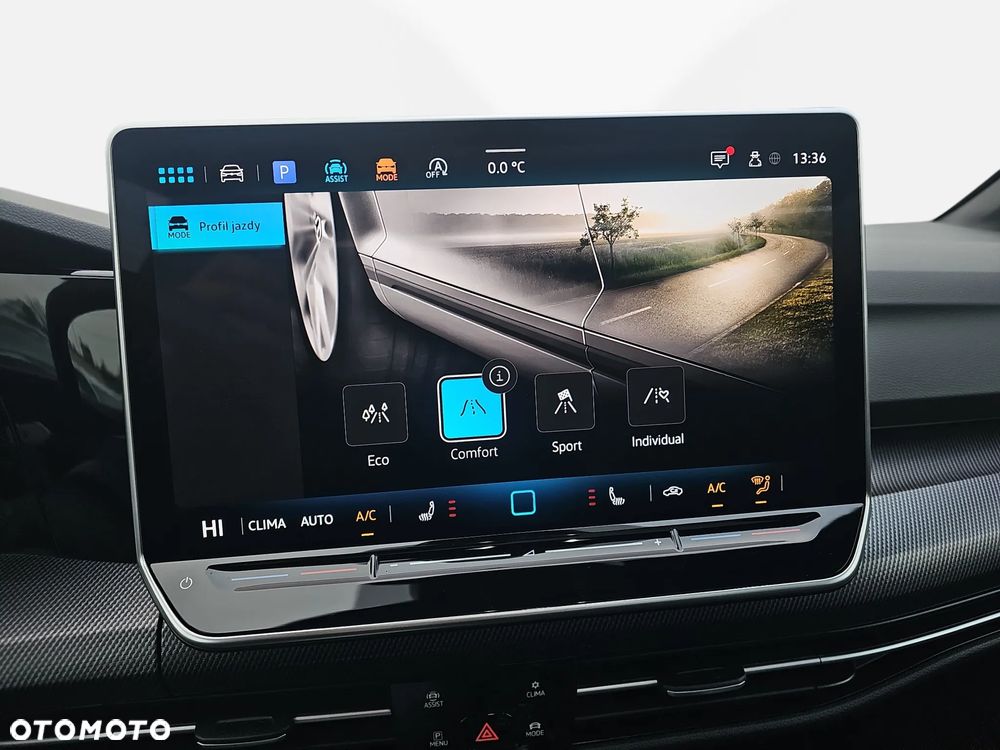 REZERWACJA FV23%, R-Line 1.5 eTSI mHEV 150KM, Salon Polska, ASO, 1 wł.