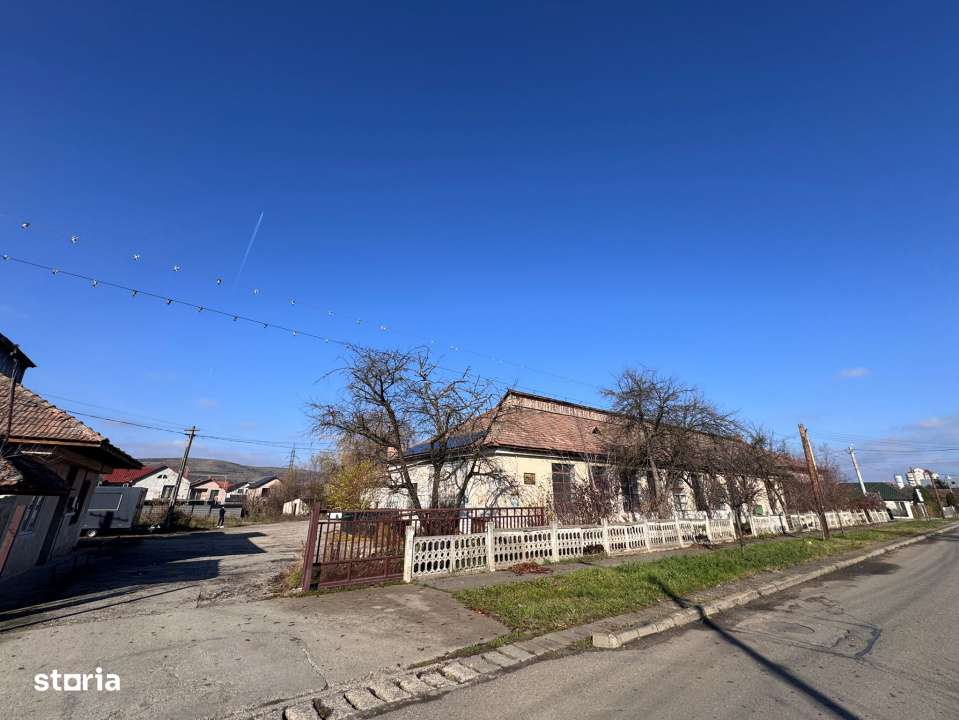Teren + constructii, Gherla, 5000 mp Intravilan-0