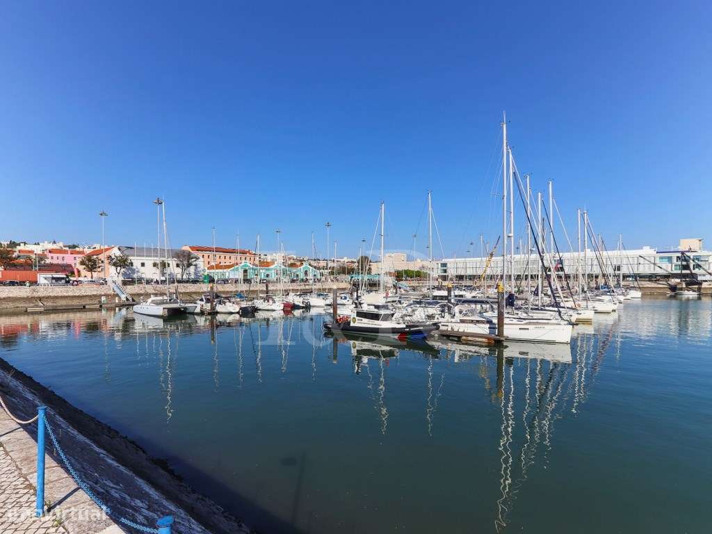 Apartamento T4 duplex com dois terraços e piscina em Belém-50