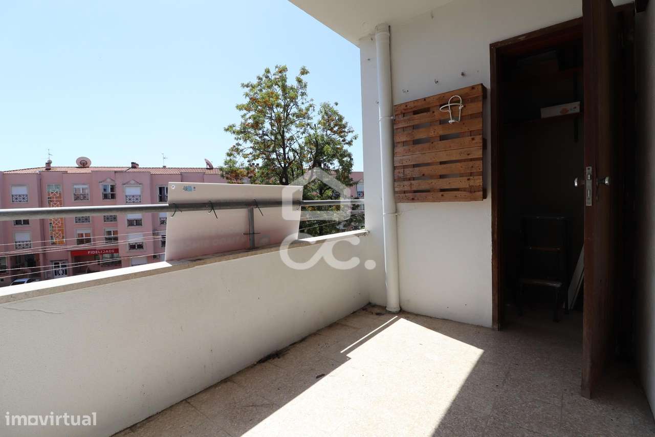 Apartamento T3 junto aos Polos Universitários de Tomar!-10