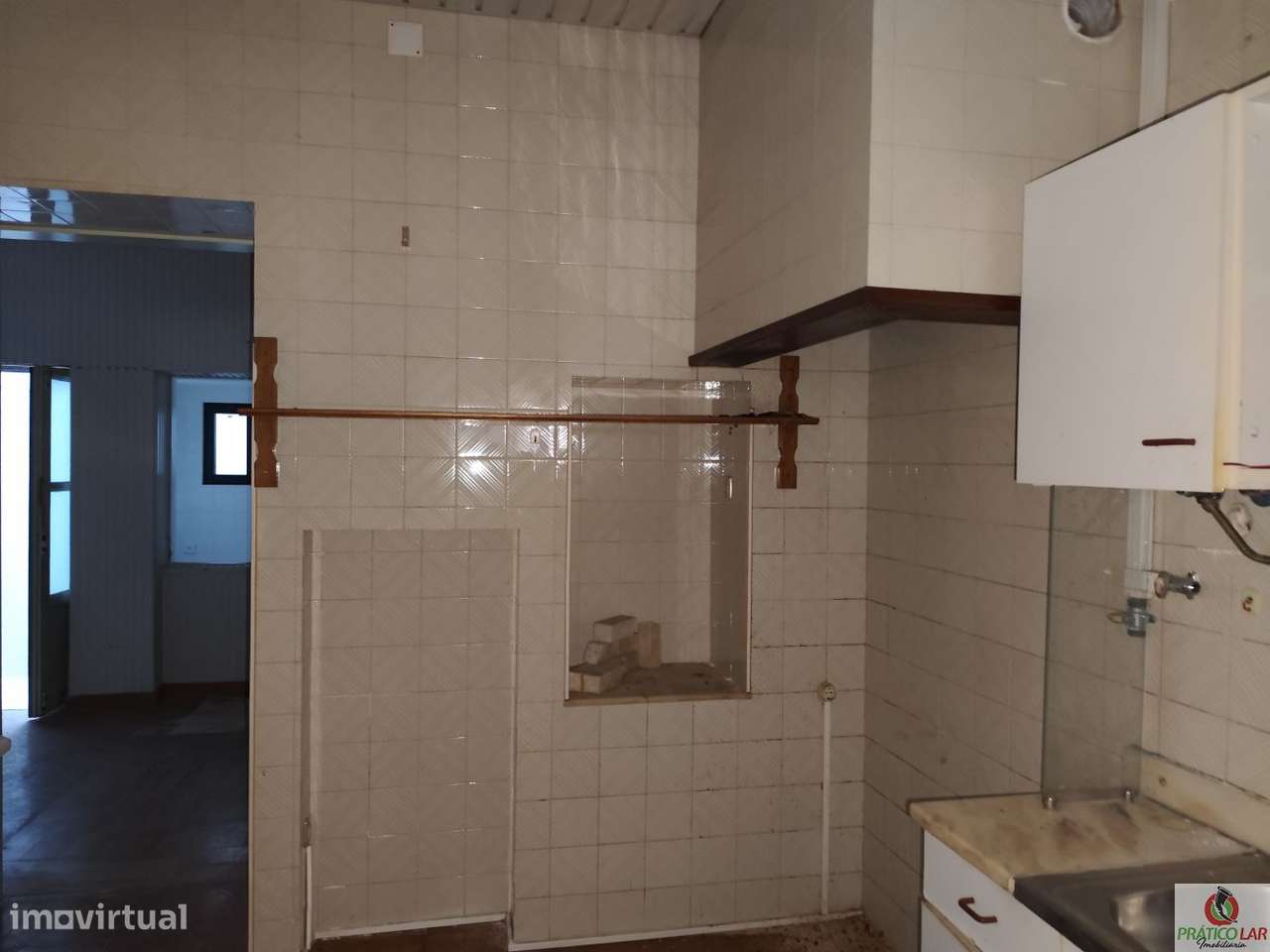 Moradia para restauro no centro na Zona Histórica de Vera Cruz-25