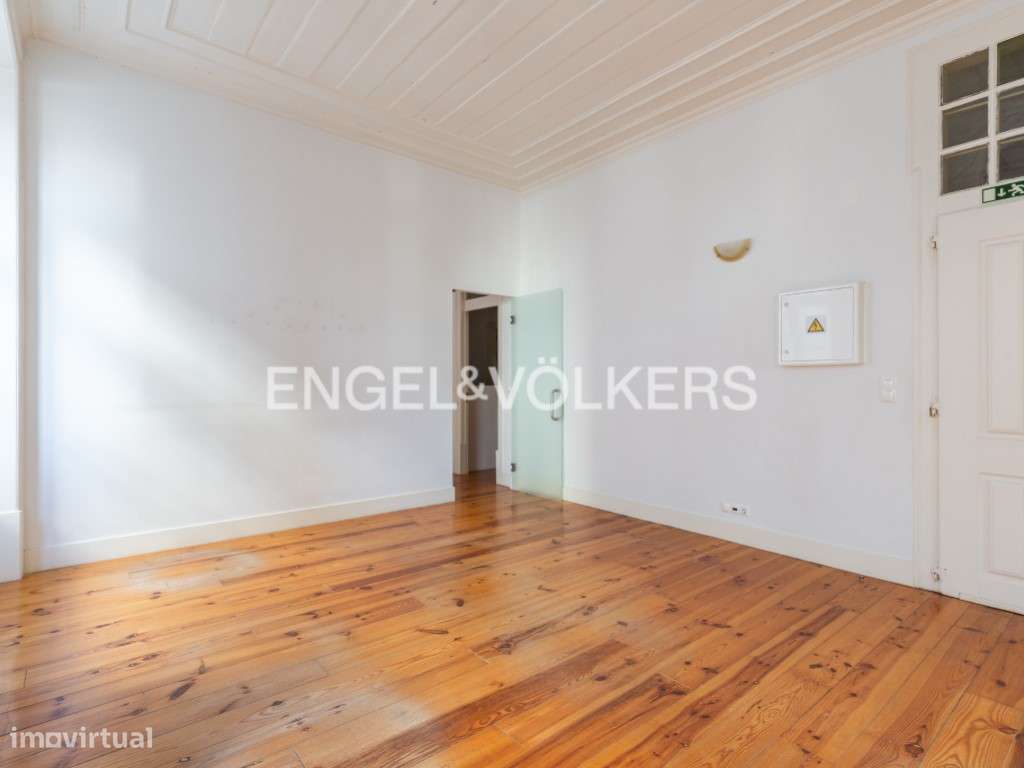 Escritório no Largo do Caldas - Grande imagem: 4/25