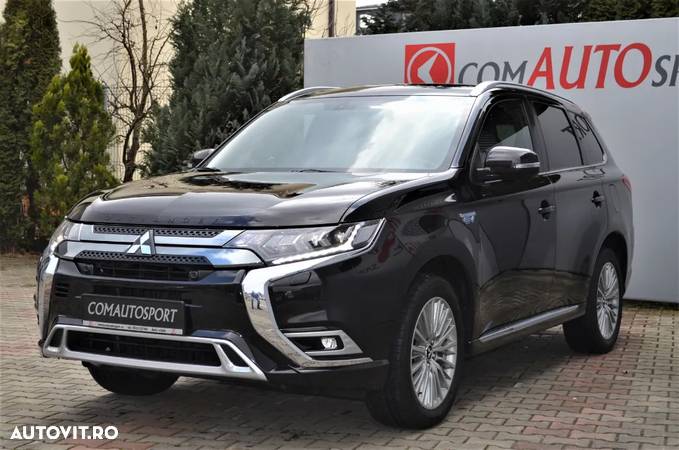 Mitsubishi Outlander - 3