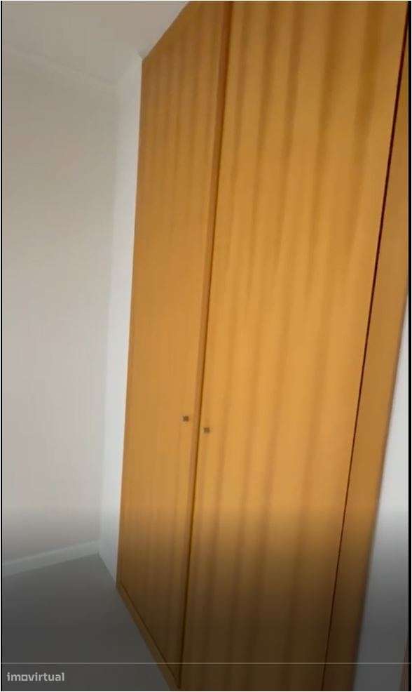 T2+1 Renovado no Centro de Gondomar, junto à Câmara!-19