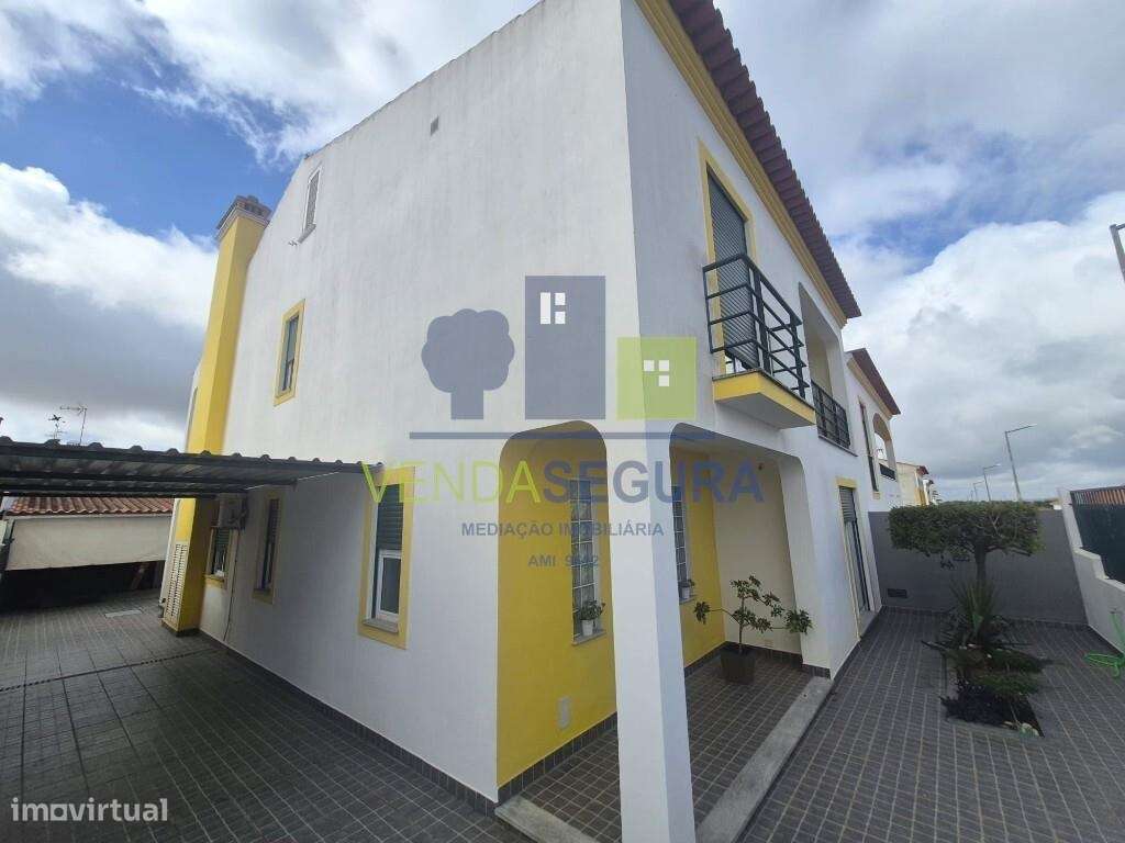 Vivenda T5 | Zona do Mourasol | Moura - Grande imagem: 5/45