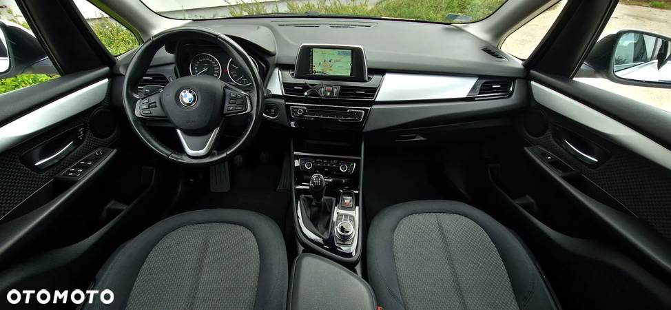 BMW Seria 2 216d Advantage - 17