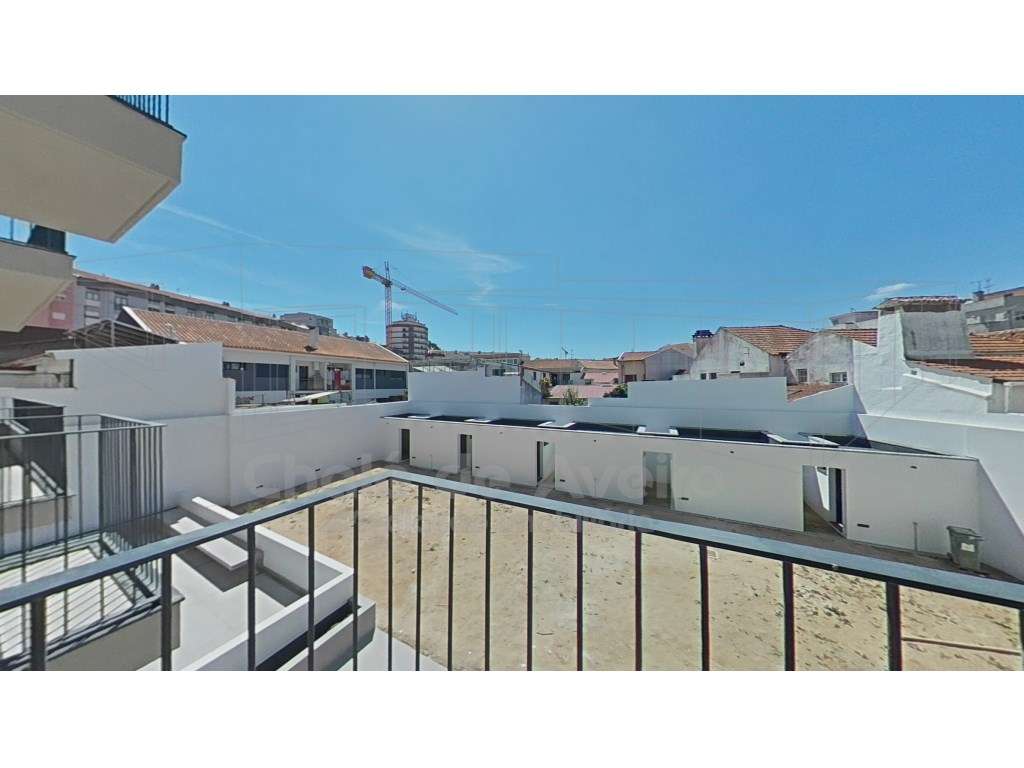 Apartamento T2 centro de Aveiro com arrumo e lugar de estacionament... - Grande imagem: 4/11