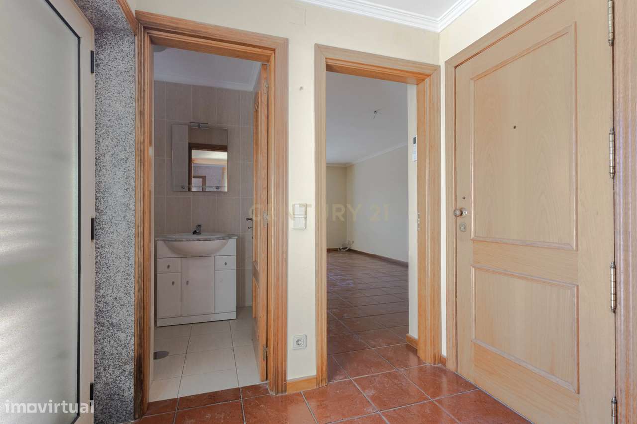 Soberbo Apartamento T2 com Vista Mar Canidelo-7