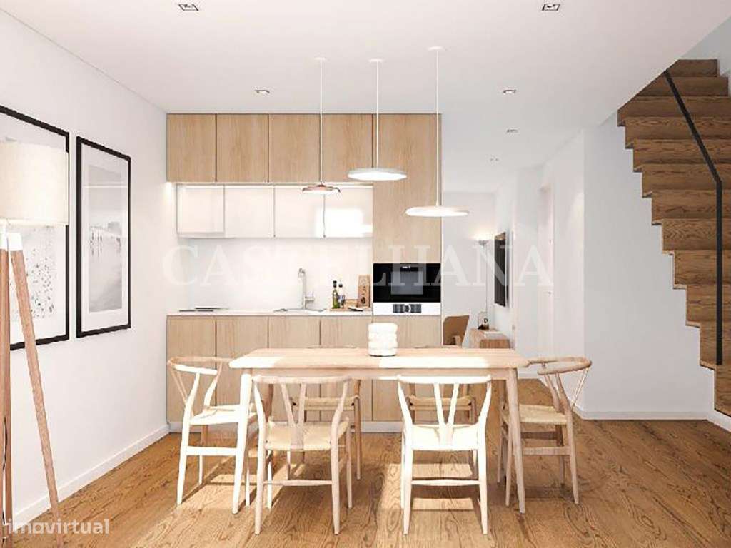 Apartamento T2 duplex junto à emblemática Rua de Santa Catarina - Grande imagem: 2/20