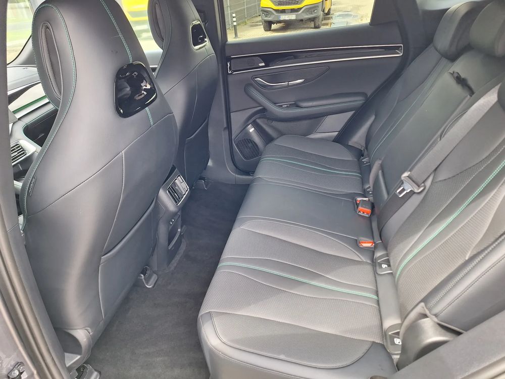 4x4 / Head-UP / Audio Infinity / Kamera 360