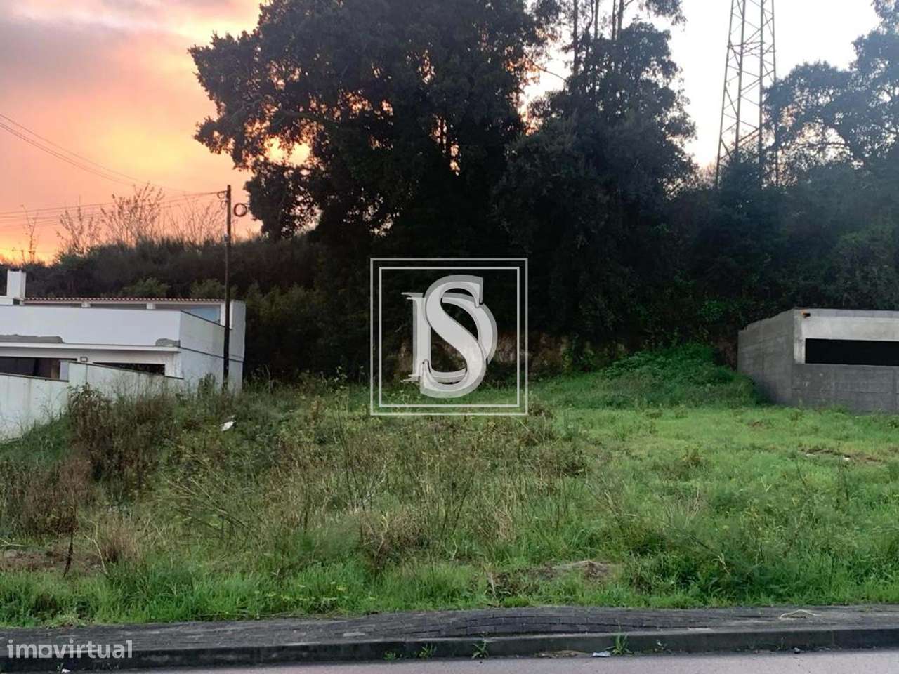 Lote para construção bi-familiar - Santoinho - Grande imagem: 5/24