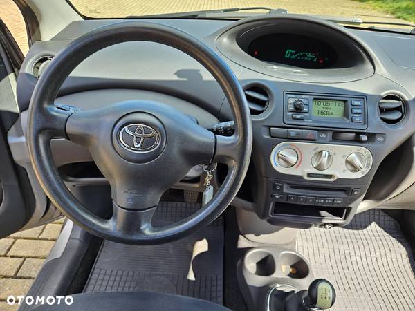 Toyota Yaris 1.0 Luna - 18