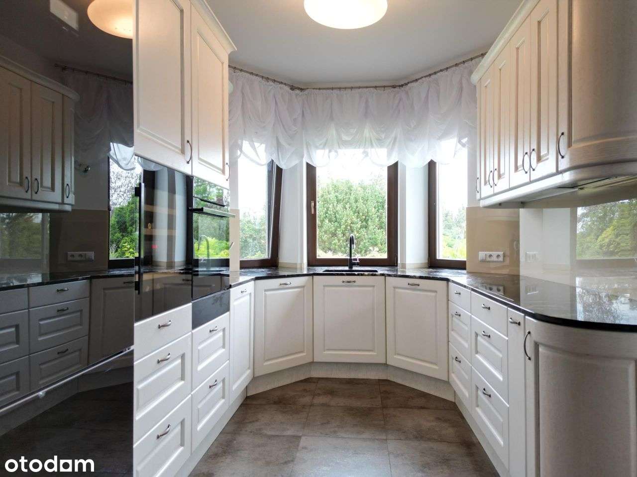 Rezydencja w spokojnej okolicy gmina Brok, 1.7 ha.-10