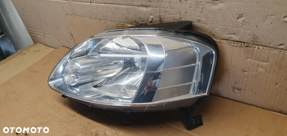 Lampa lewy przód przednia lewa VW FOX - 3