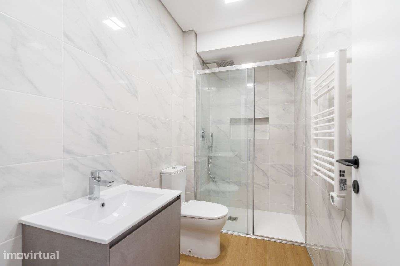 Moradia T5 Remodelada - Condomínio da Fonte Seca-39