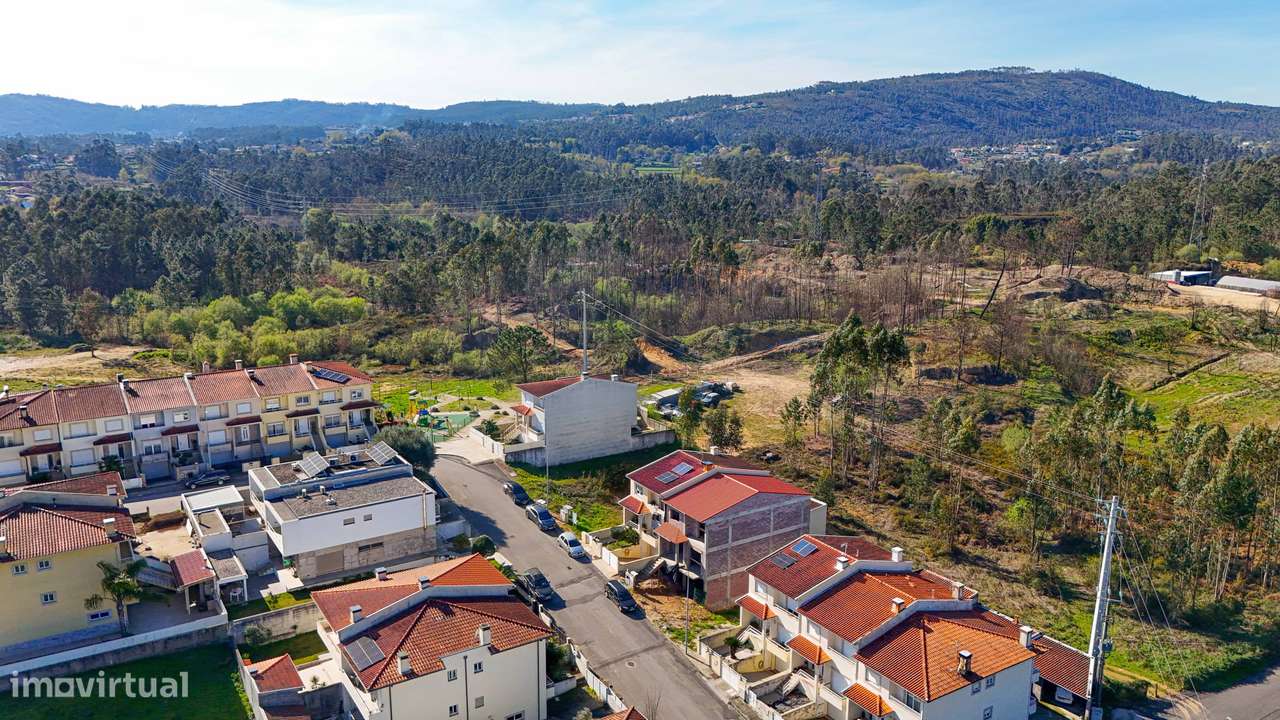 Moradia T3 por terminar em Cabanelas|Elevado potencial de investimento-24