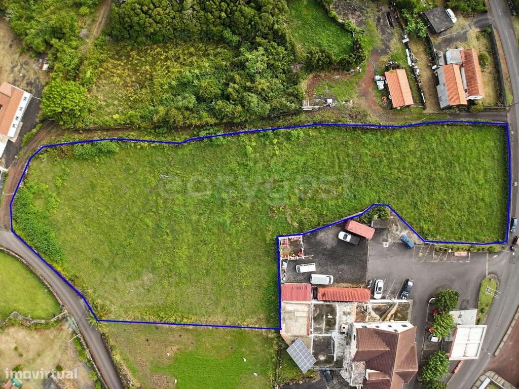 Terreno Urbano Junto à Igreja Histórica de Bandeiras - Grande imagem: 4/11