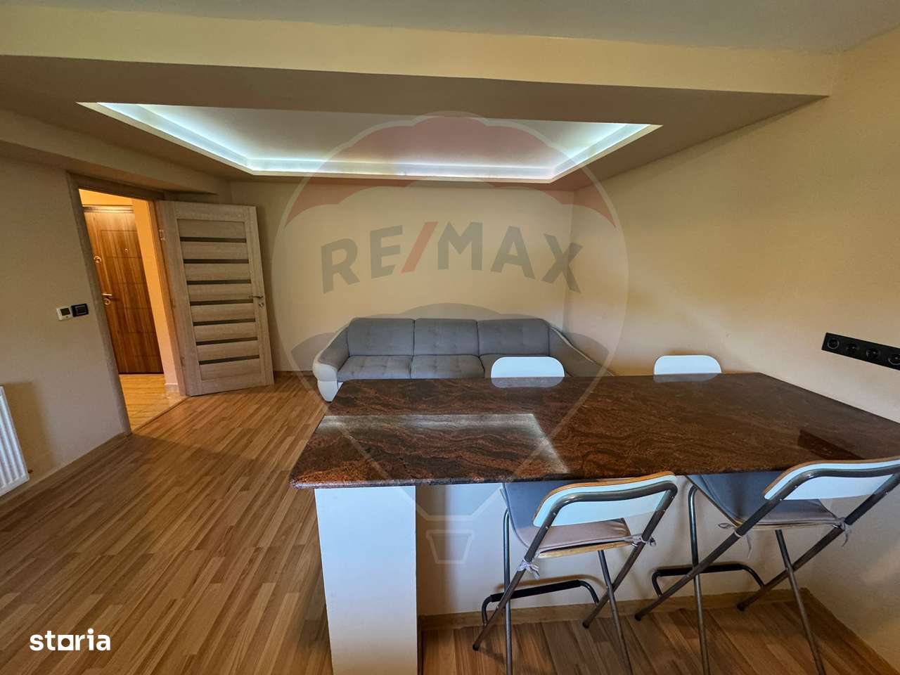 Apartament cu 3 camere de inchiriat în zona Banca Nationala - Imagine principală: 3/9