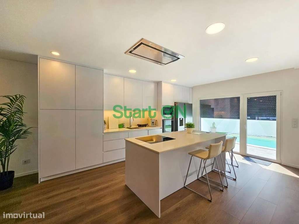 Exclusiva Moradia T3+1 Contemporânea com Piscina Privada-9