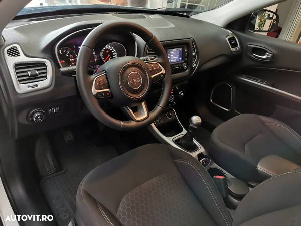 Jeep Compass 1.6 M-Jet 4x2 Longitude - 8