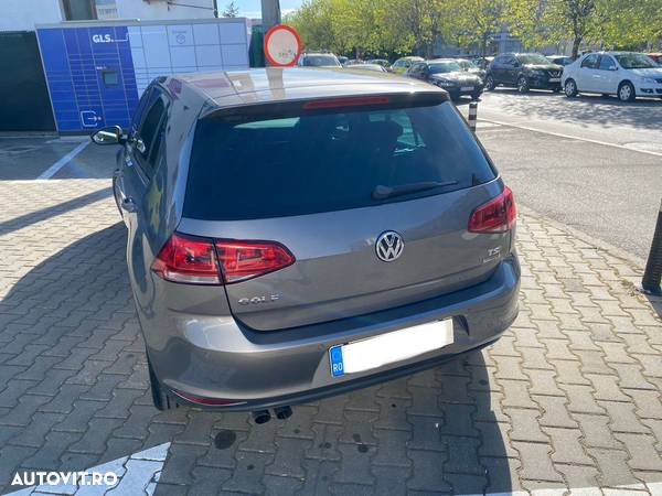 Volkswagen Golf - 13