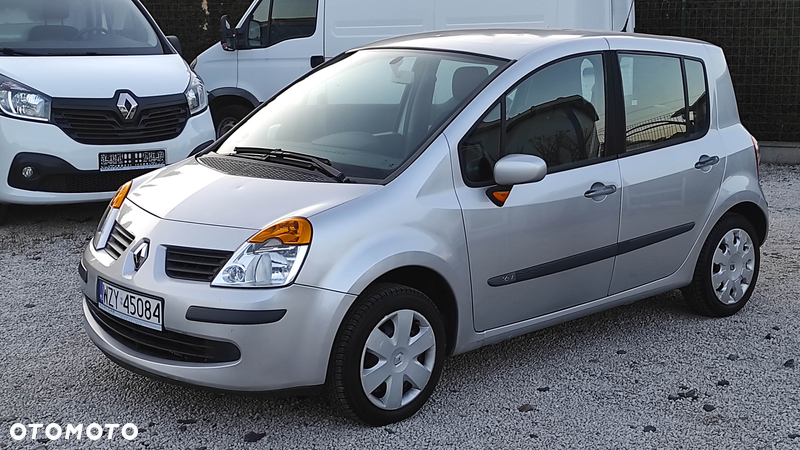 Renault Modus - 12