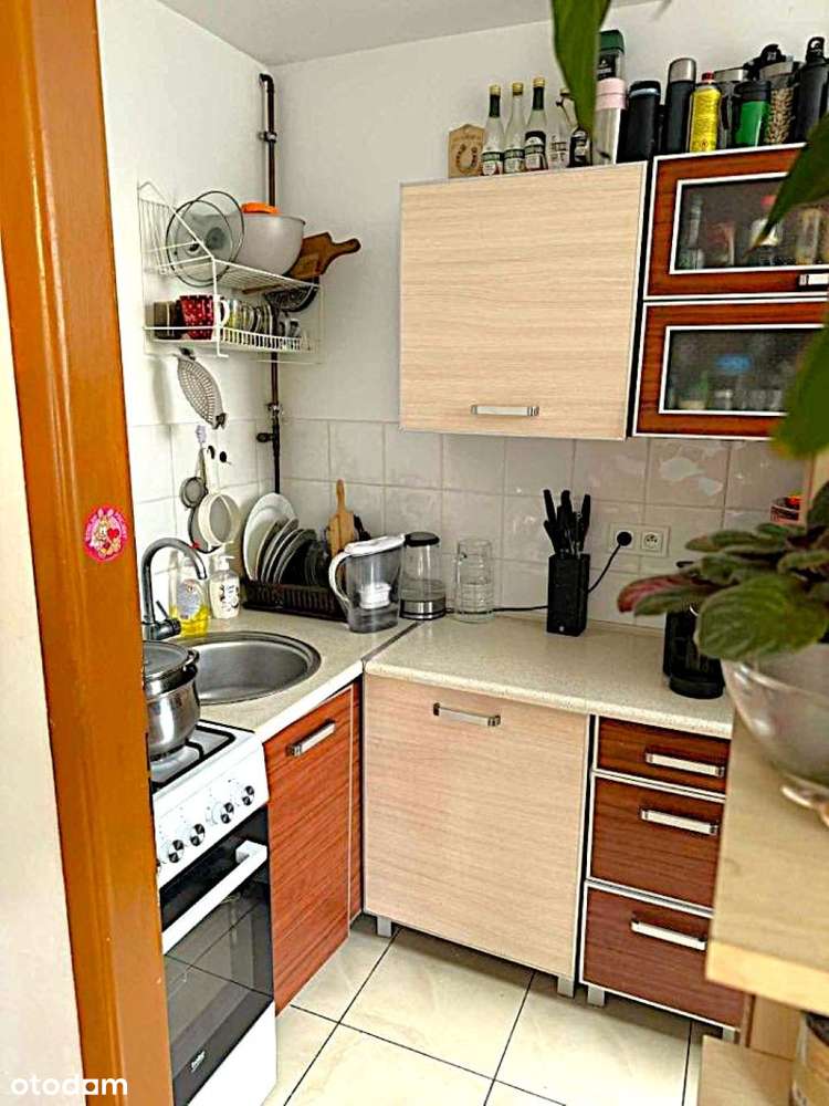 2 pokoje na II piętrze z CO miejskim umeblowane, blok -  Artyleryjska-2