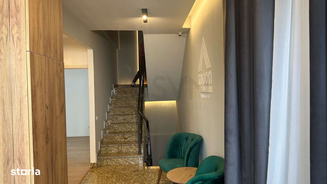 Vila l Piata Victoriei l 3 locuri de parcare l 3 boxe - Imagine principală: 5/15