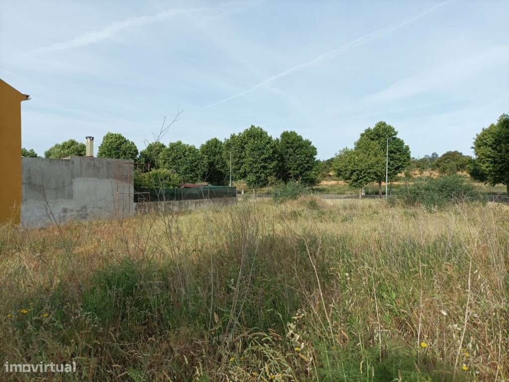 Terreno Urbano para construção, junto a Escola B 2,3 / Secundaria d... - Grande imagem: 2/11