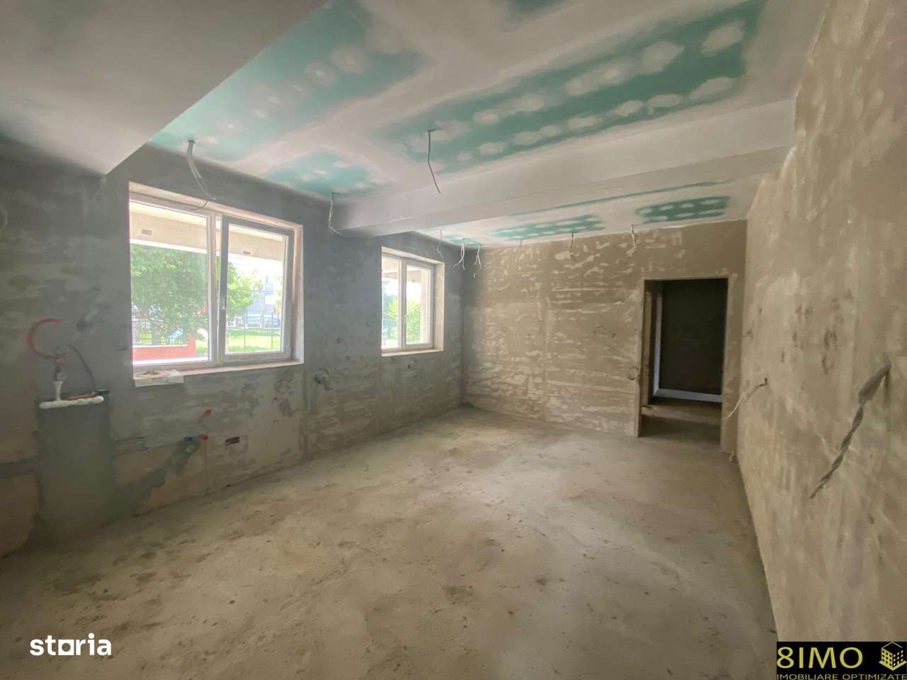 Cladire la rosu - 9 apartamente - Imagine principală: 5/12