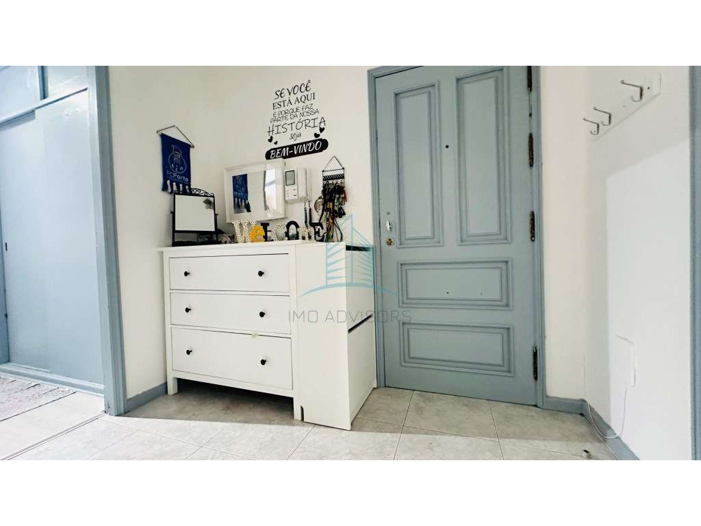 Excelente T2 com Lugar de Garagem e elevador em S. Cosme-15