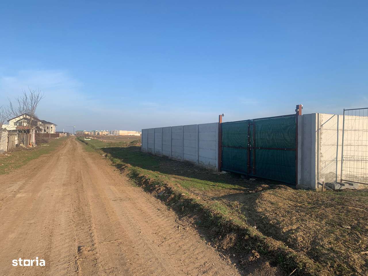 Tunari, teren 600mp ideal pentru Casa în Zonă Exclusiv Rezidențiala-0