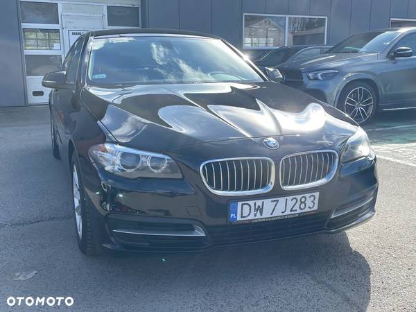 BMW Seria 5 518d - 15