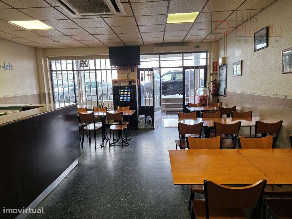 SNACK-BAR/RESTAURANTE NO CENTRO DA CIDADE - Grande imagem: 2/14