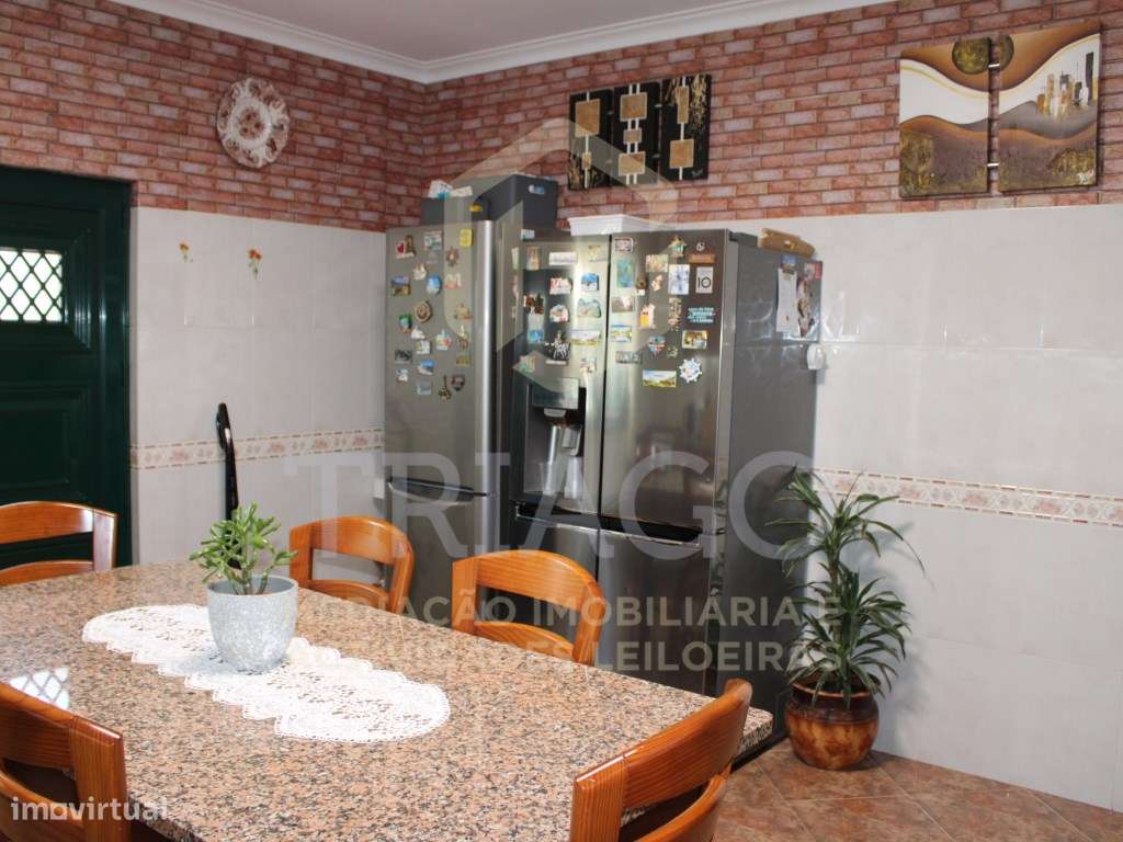 Fantástica Moradia T4 mais Escritório com Garagem-12