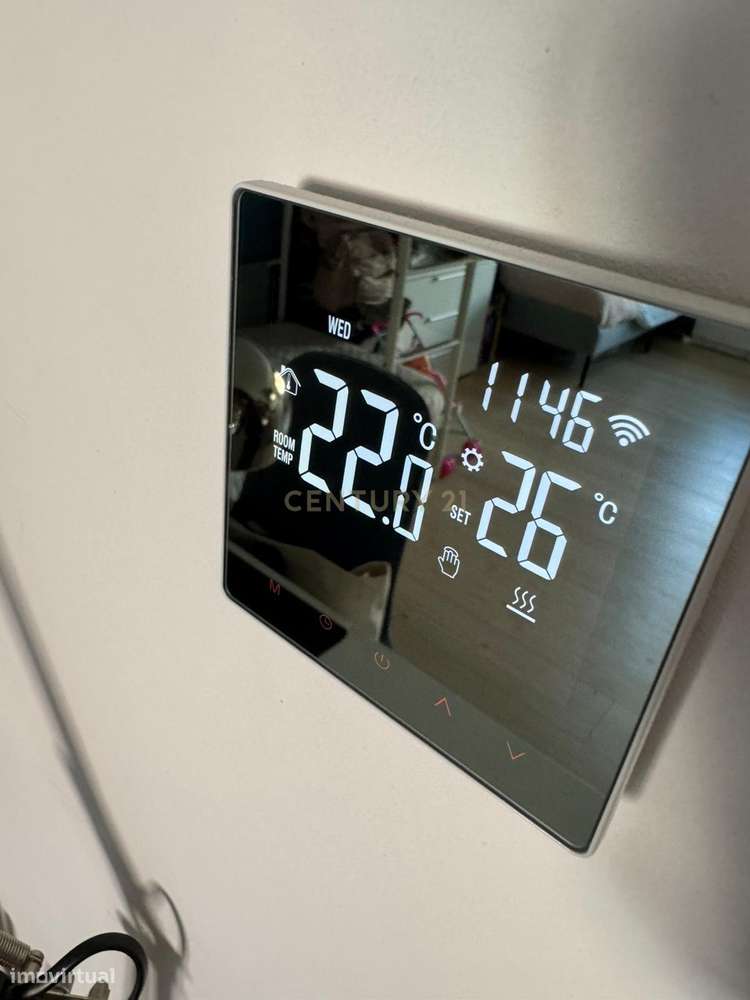 Apartamento T2 Totalmente Renovado em Massamá-14