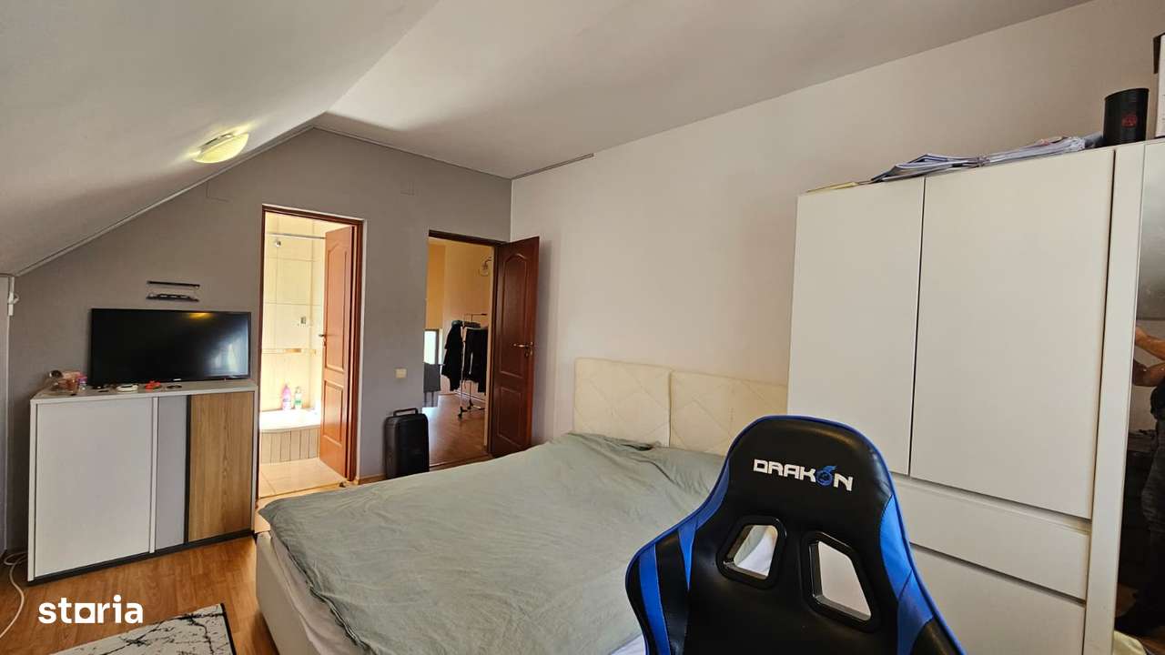 Casa de vis ,ideala familie,singur in curte,250000 Euro.Comision 0%-16