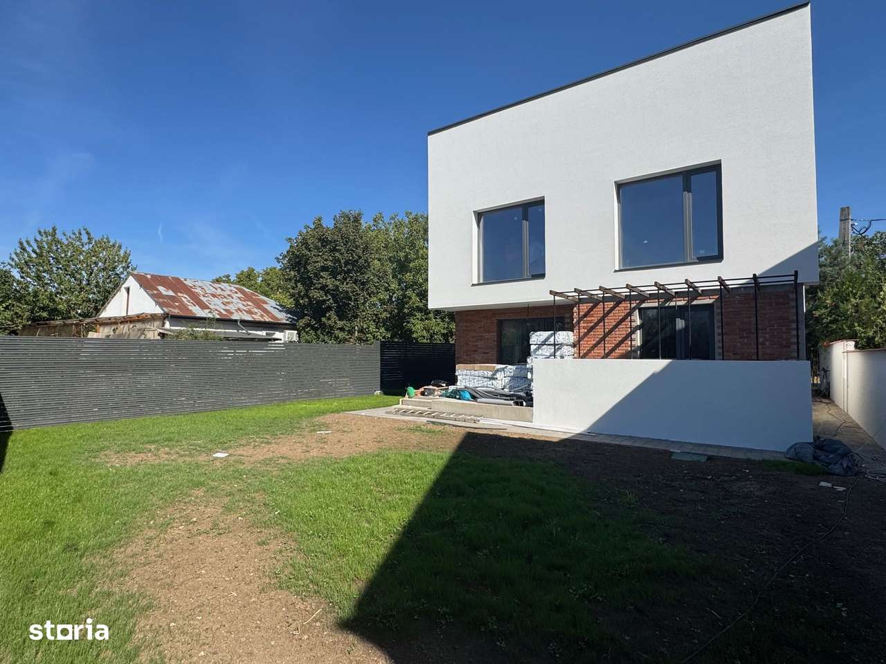 Vila de vânzare în Tunari - Zona ideală pentru tine! - Imagine principală: 2/5