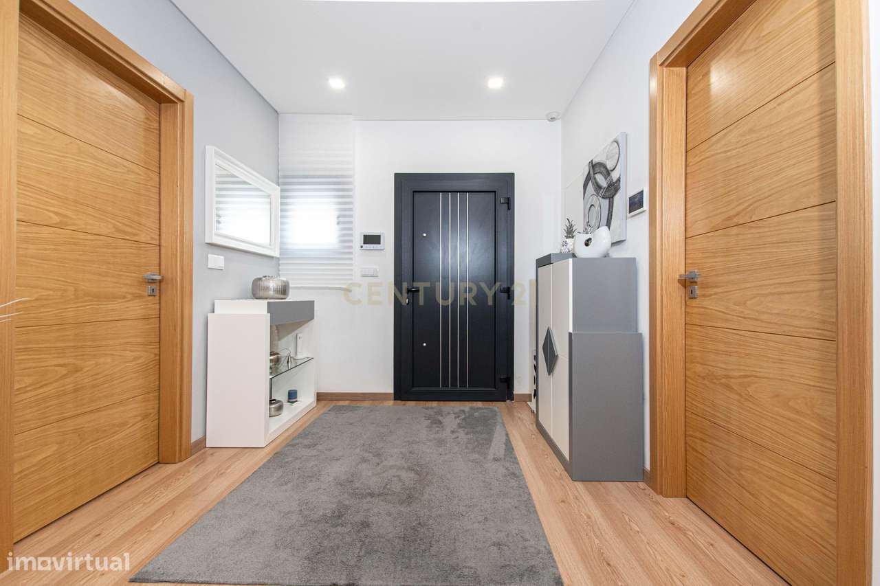 Moradia T5  Odivelas - Famões - Grande imagem: 4/41