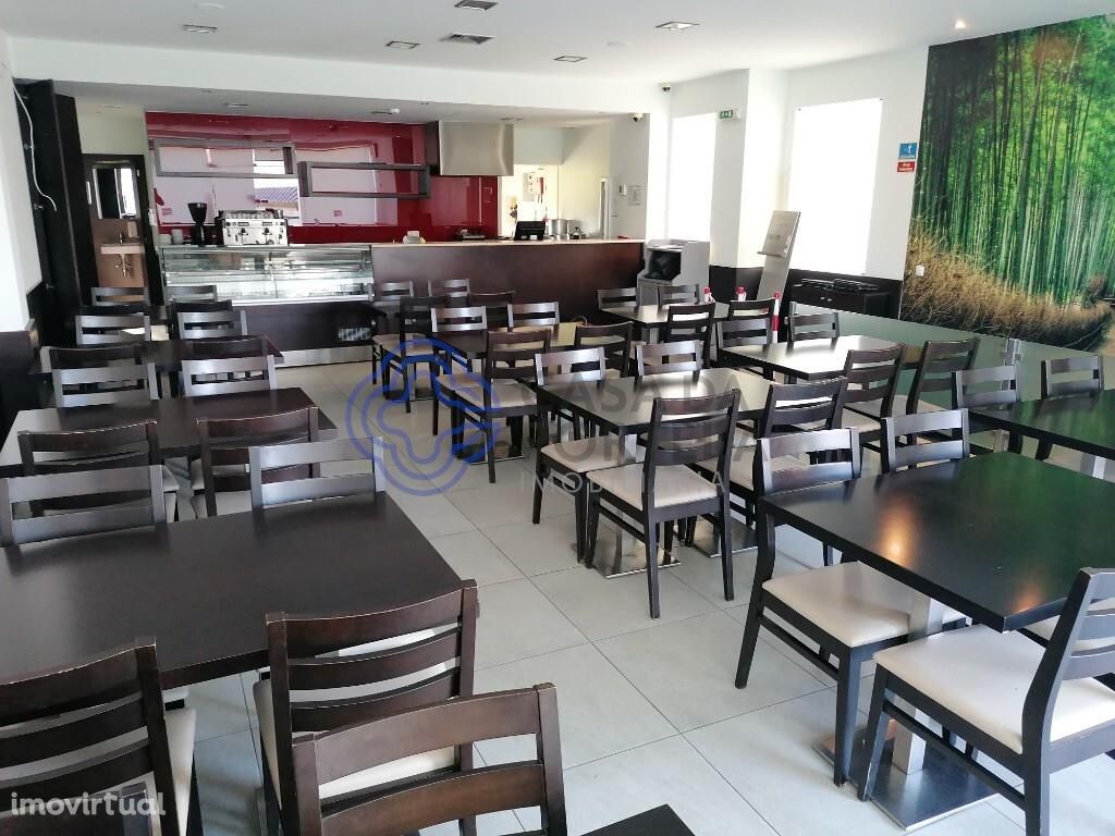 Venda de Restaurante totalmente  equipado e mobilado, em Arcozelo em V