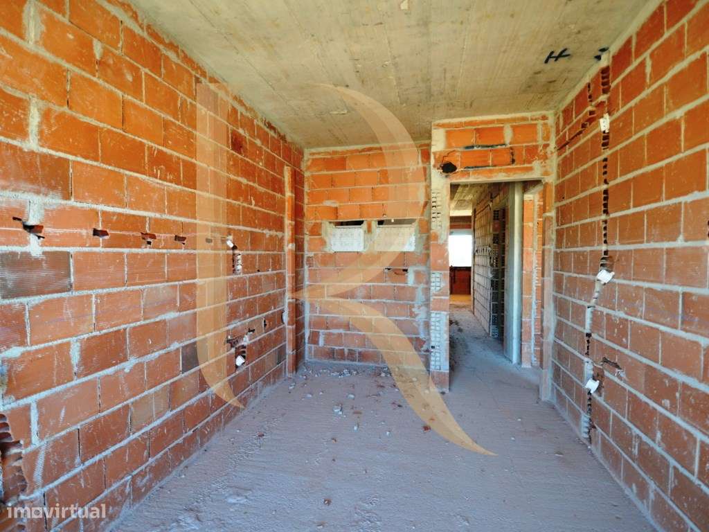 Apartamento novo duplex T3+2 com garagem, elevador e varandas em Va...-11