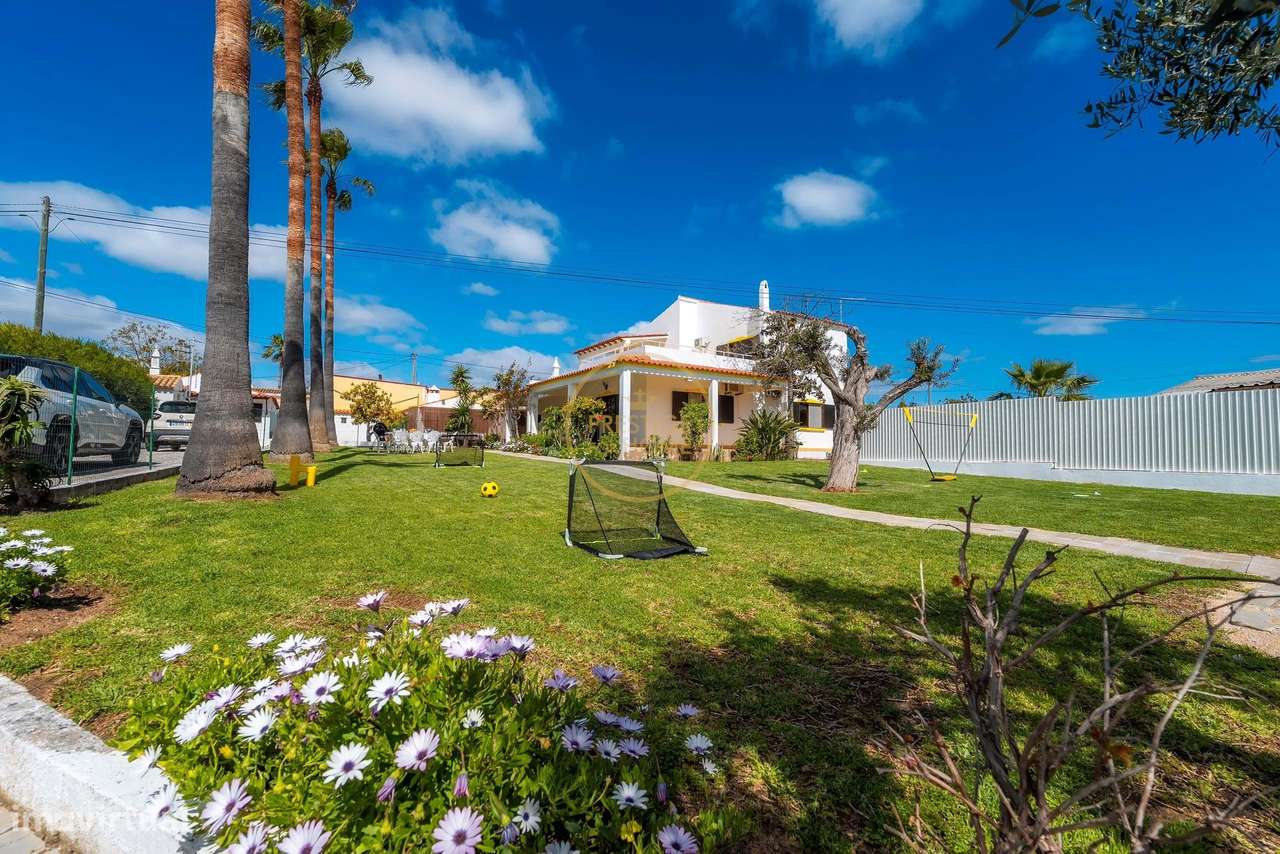 ARRENDAMENTO DE INVERNO - OUTUBRO  A  ABRIL – Luxuosa Villa T4 com pis - Grande imagem: 4/58