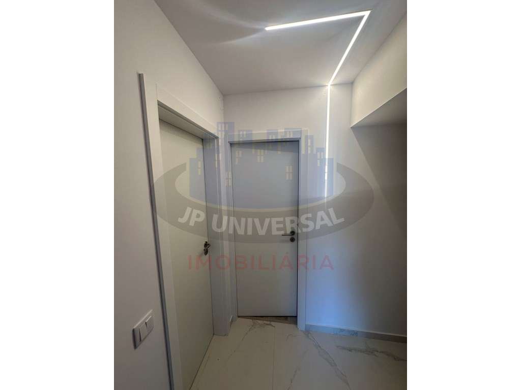 Vende se Apartamento T2 Albufeira-5