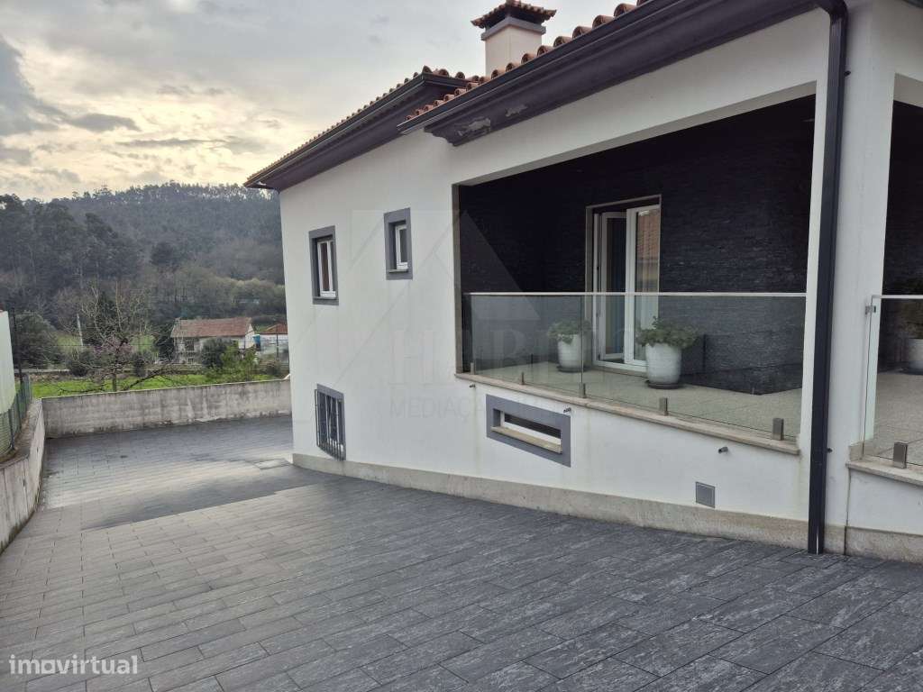 Moradia Térrea T3 - Grande imagem: 2/29