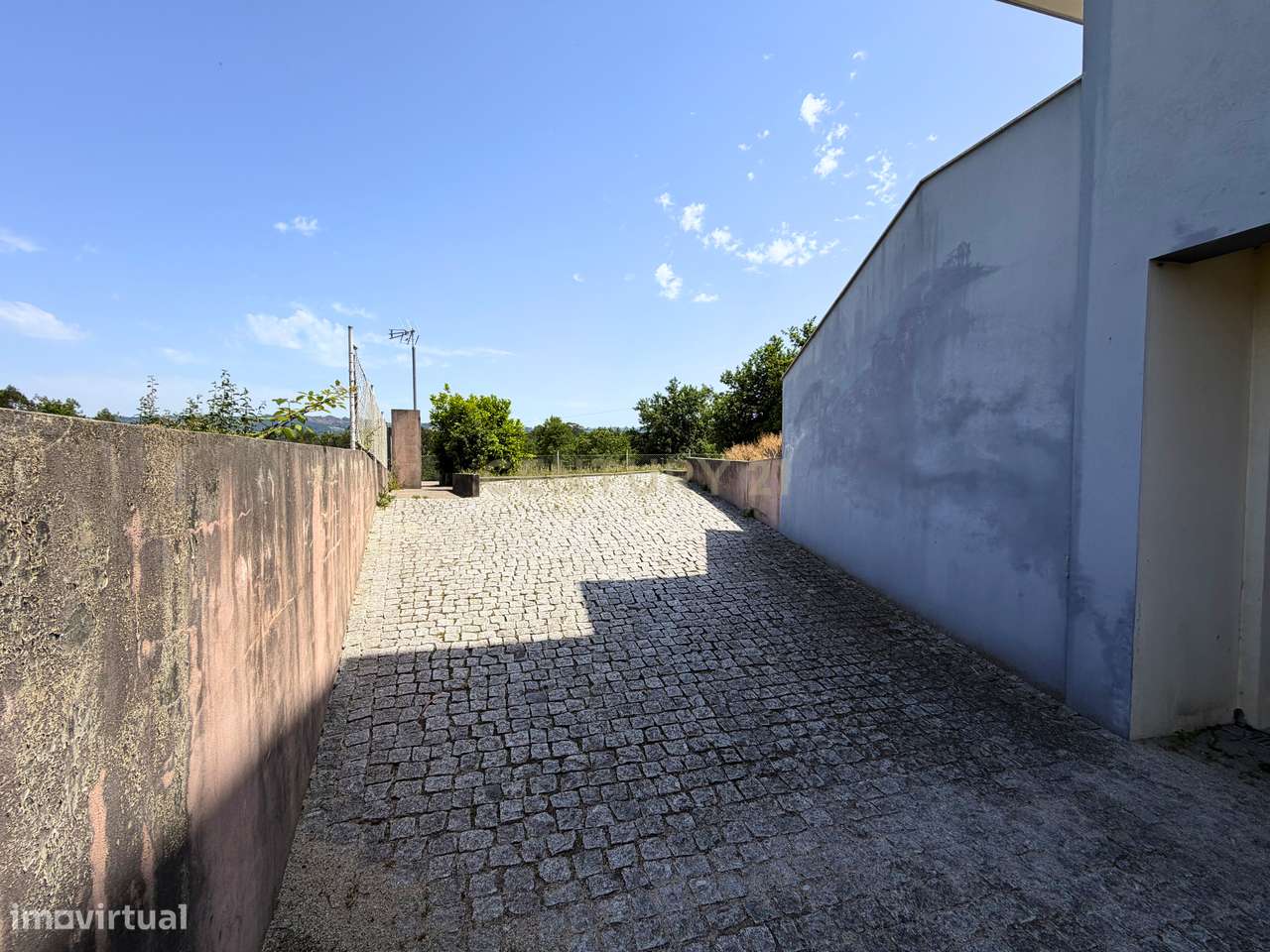 Moradia Geminada em Lodares, Lousada-54