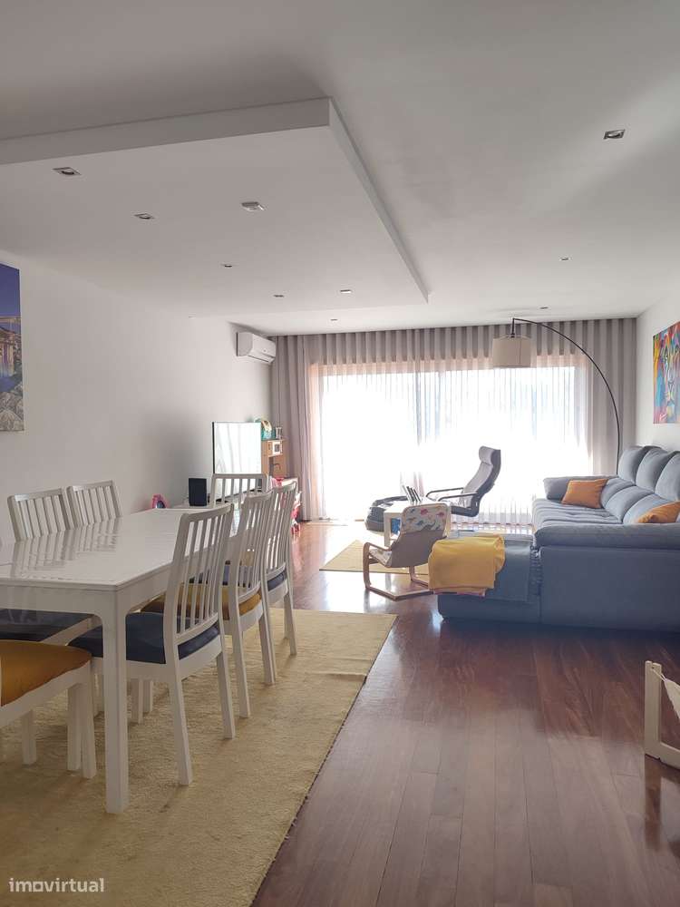 Moradia T4 (2 suites),cond. fechado, piscina, campo de jogos e ginásio-14